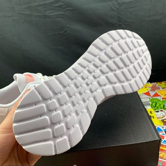 Adidas Tensaur Run Size 7.5 Womens / 6 Youth - Picture 4 of 10